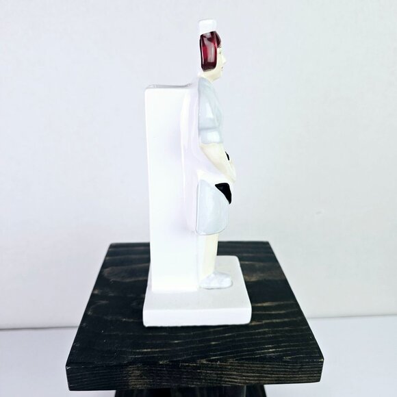 Vintage 1987 Crest Ind Nurse RN, LPN, PCT, Bud Vase, 6 5/8" tall", RARE!! - Picture 2 of 6